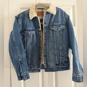 Levi’s Ex-Boyfriend Sherpa Trucker jacket